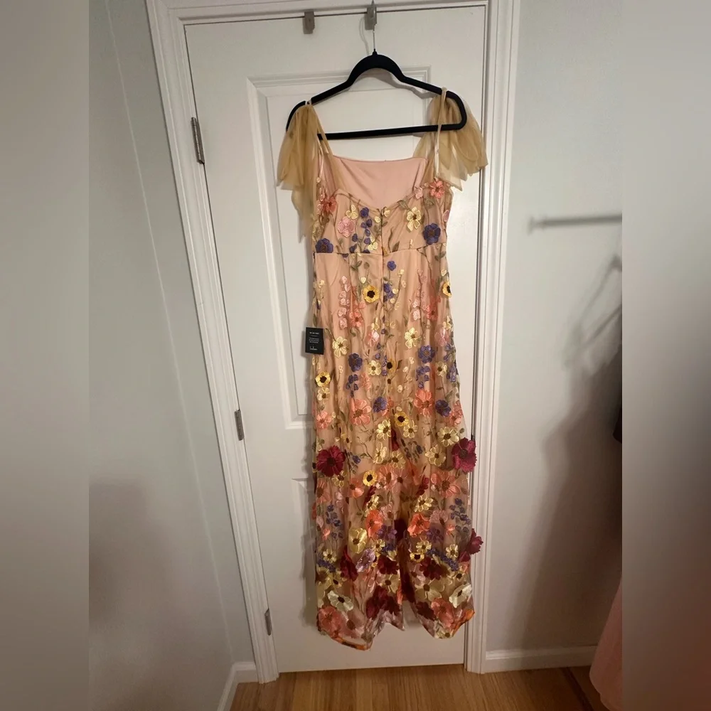 Lulu's Blush Dress with Gold Embroidery - Picture 5 of 5